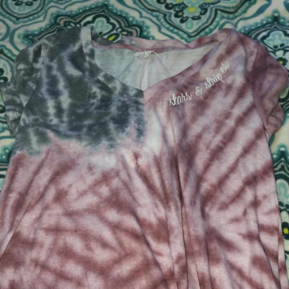 Maurices shirt